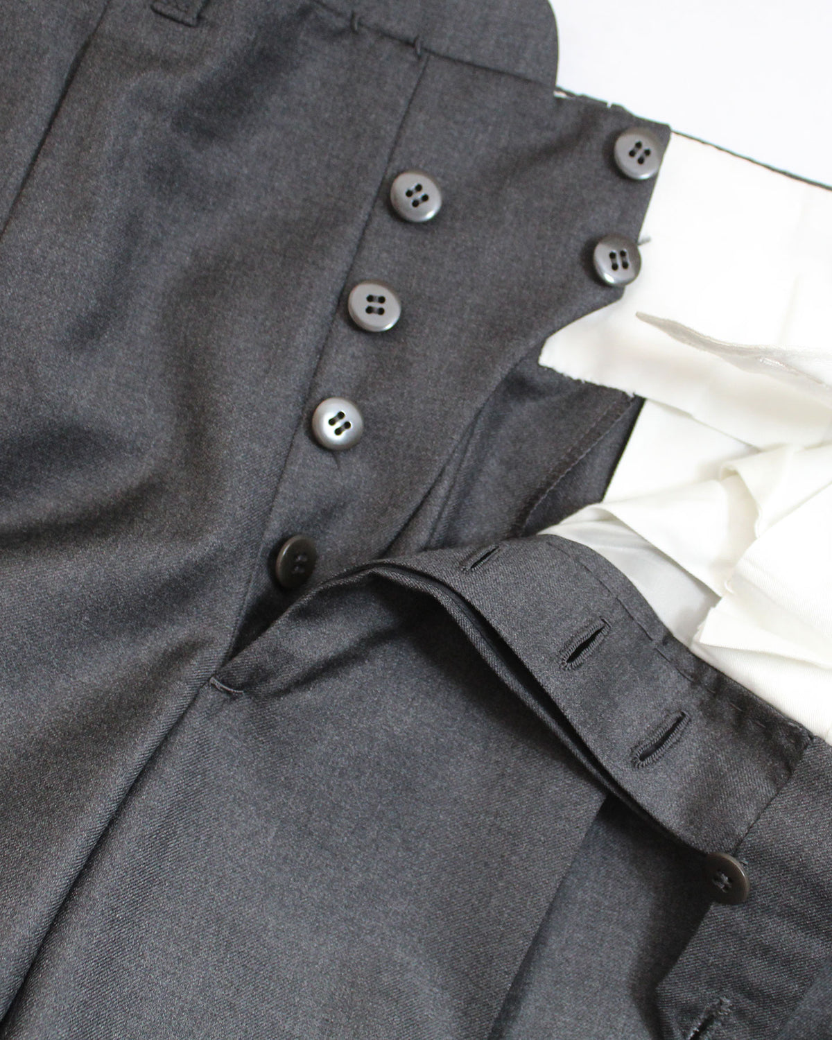 Cesare Attolini Suit Charcoal Gray EU 42/ US 32 REDUCED - SALE