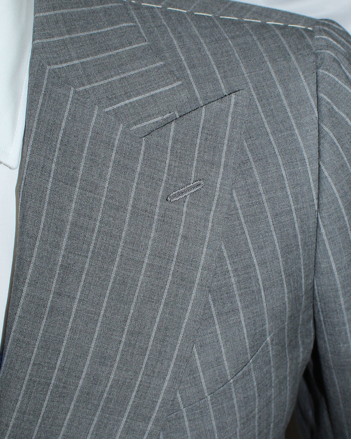 Cesare Attolini Suit Gray Stripes - Peak Lapel Double Breasted EU 48/ US 38