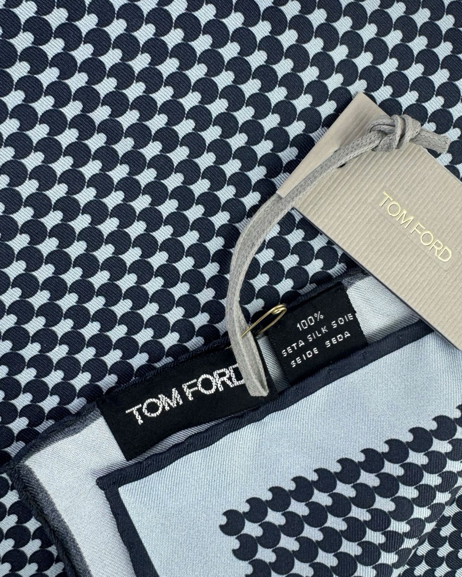 Tom Ford Silk Pocket Square Gray Black Design