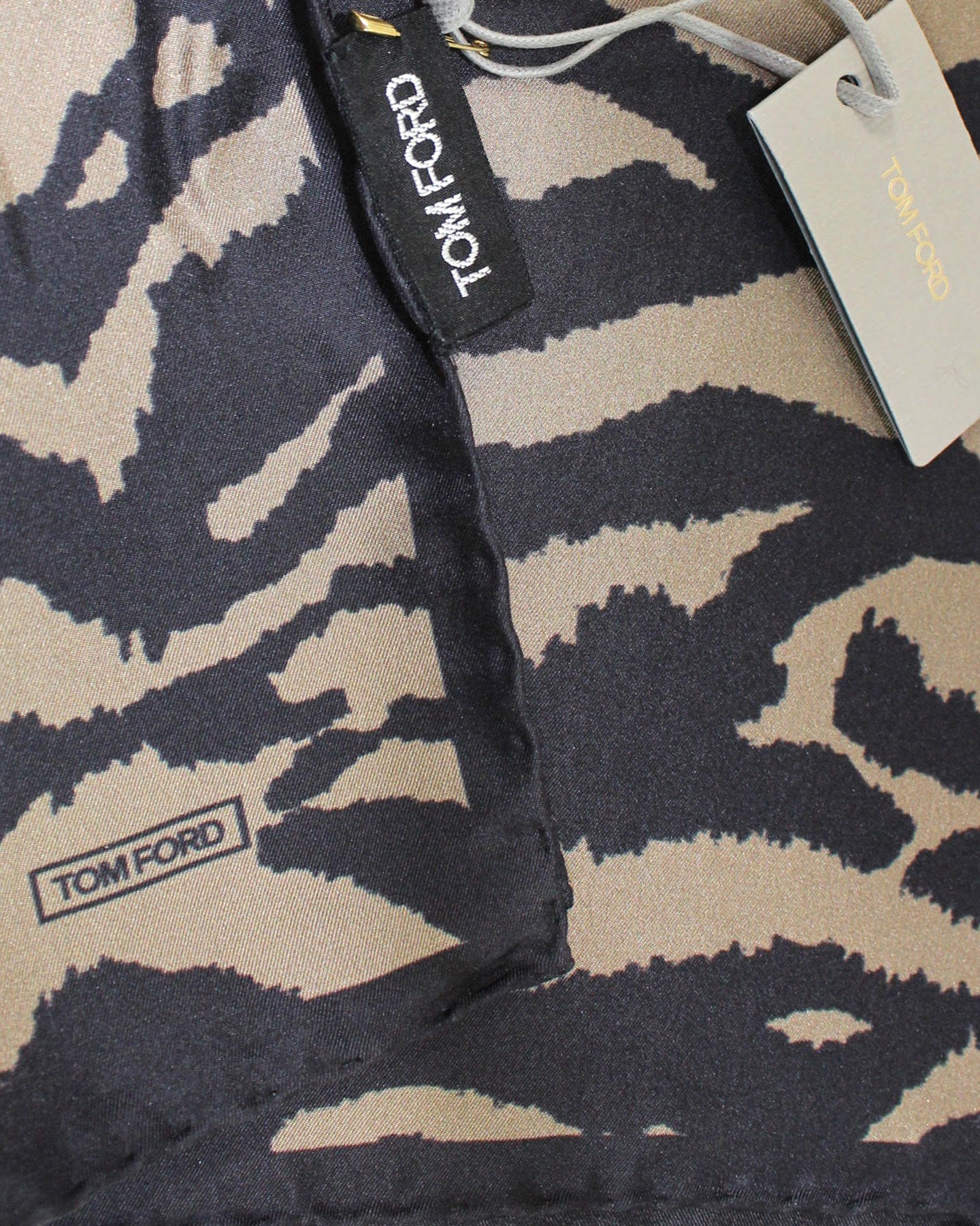 Tom Ford Pocket Square Black Taupe Leopard